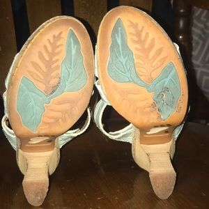 Born Crown heels